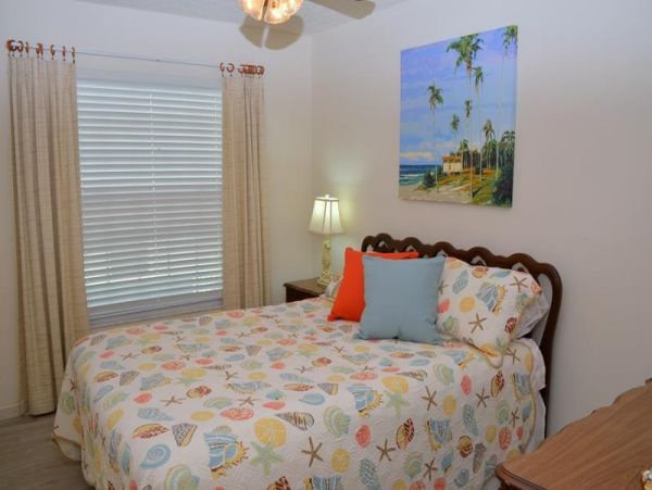 Anna Maria Island Vacation Pool Home Sleeps 8 Walk To Beach