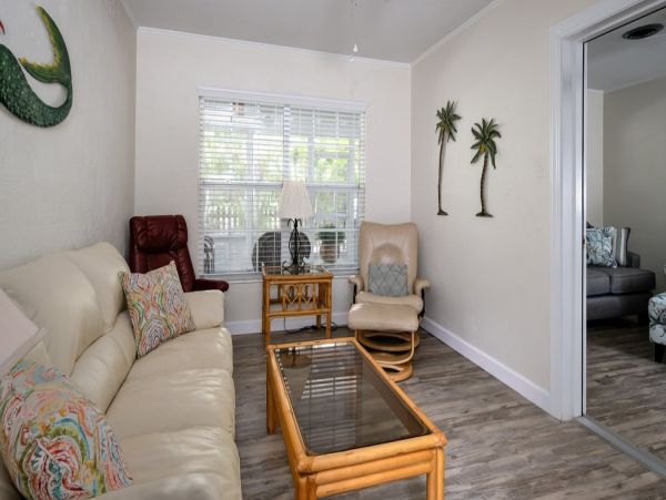 Anna Maria Island Vacation Duplex Sleeps Four Guests