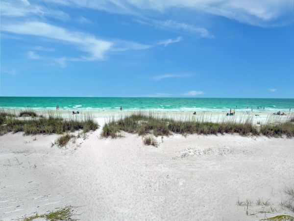 Anna Maria Island Vacation Duplex Sleeps Four Guests
