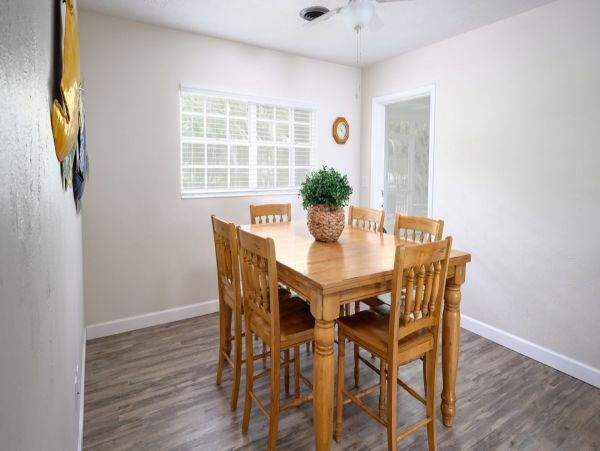 Anna Maria Island Vacation Duplex Sleeps Four Guests
