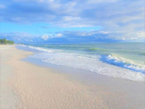 Anna Maria Island Vacation Duplex Sleeps Four Guests