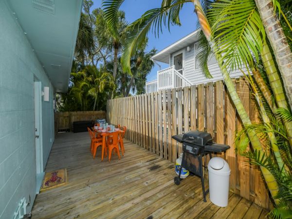 Island Two Bedroom Cottage with Private Pool!