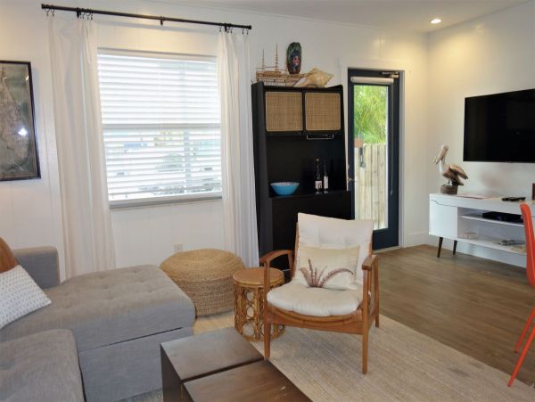 Island Two Bedroom Cottage with Private Pool!