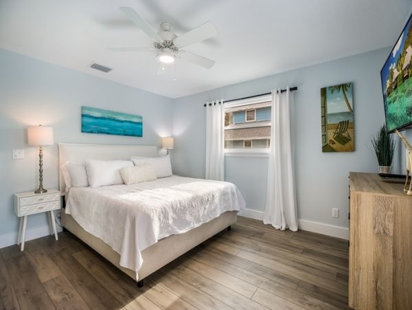 Anna Maria Island Vacation Rental Canal-Front with Pool