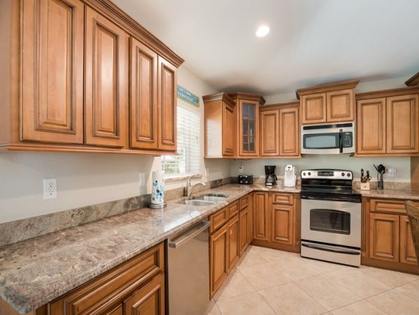 Two Bedroom Holmes Beach Vacation Cottage with Pool
