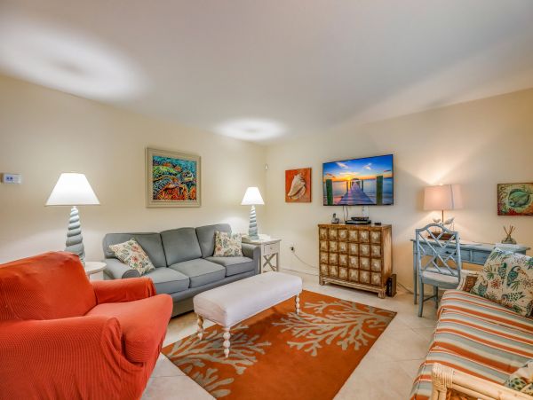 Anna Maria Island Vacation Rental 70 steps to Beaches