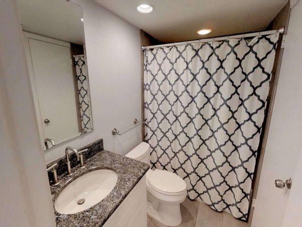 Siesta Key High Quality 2 Bedroom Vacation Rental with Pool