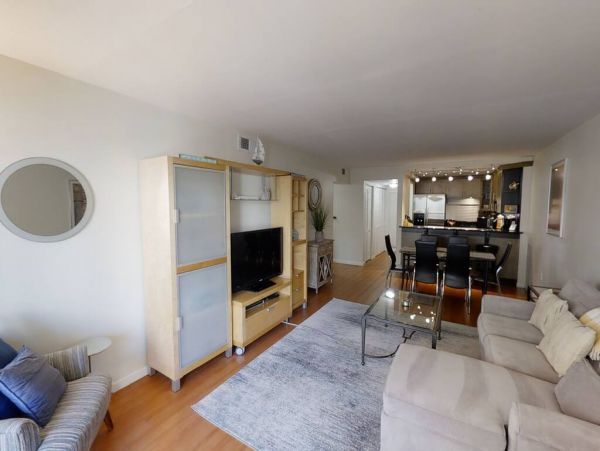 Siesta Key High Quality 2 Bedroom Vacation Rental with Pool