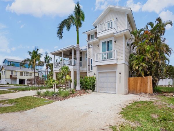 Bradenton Beach Nine Bedroom House  Luxury Anna Maria Island Vacation Rental for Large Groups