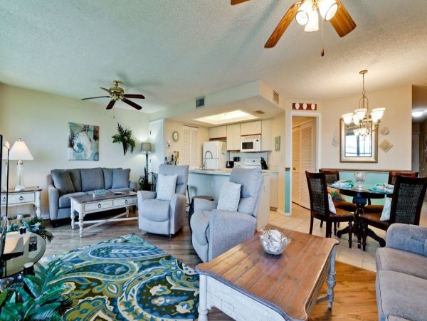 Beautiful Anna Maria Island Bay Condo