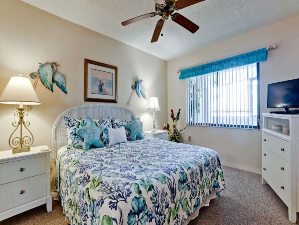 Beautiful Anna Maria Island Bay Condo