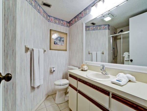 Beautiful Anna Maria Island Bay Condo