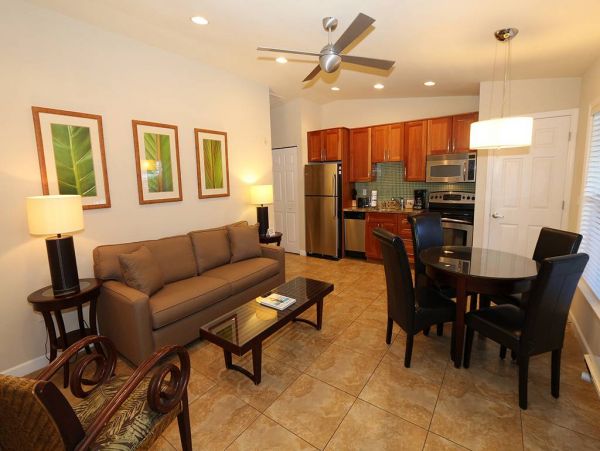 Enjoy Boutique Resort Across Street from Beach Anna Maria