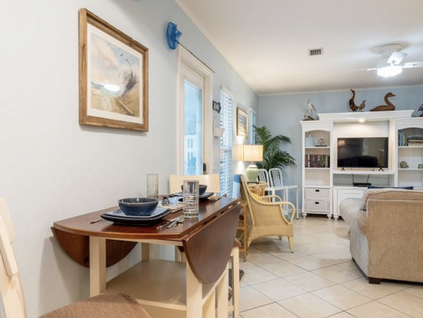 Cozy Vacation Rental in Holmes Beach - Steps to the Gulf!