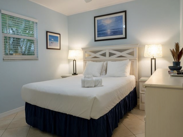 Cozy Vacation Rental in Holmes Beach - Steps to the Gulf!