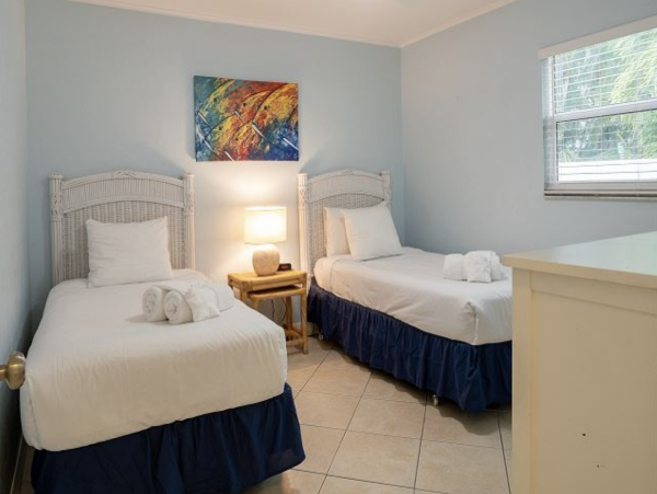 Cozy Vacation Rental in Holmes Beach - Steps to the Gulf!