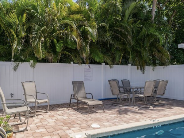 Cozy Vacation Rental in Holmes Beach - Steps to the Gulf!