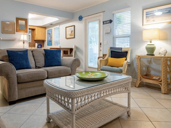 Cozy Vacation Rental in Holmes Beach - Steps to the Gulf!