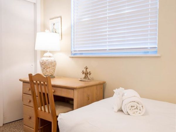 Holmes Beach Rentals with Pools at Great Prices!