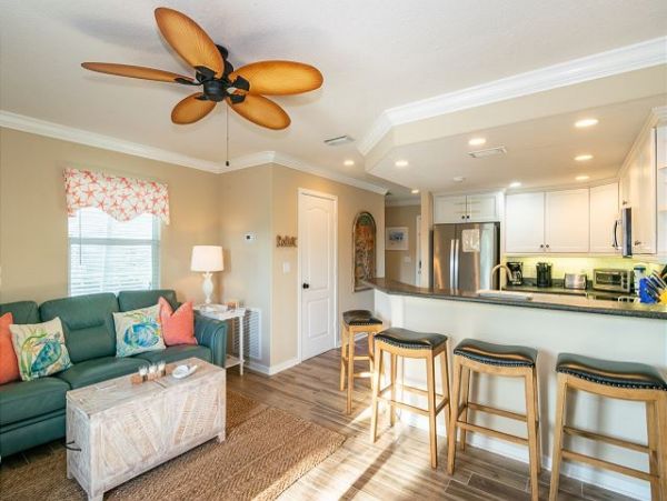 Holmes Beach Vacation Condo 2 Bedrooms Sleeps 6