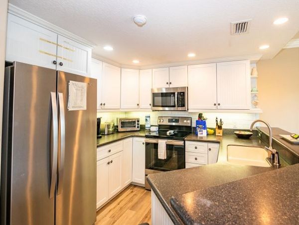 Holmes Beach Vacation Condo 2 Bedrooms Sleeps 6