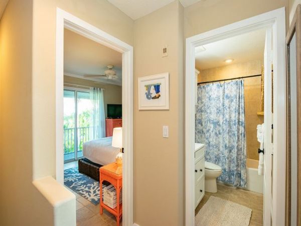 Holmes Beach Vacation Condo 2 Bedrooms Sleeps 6