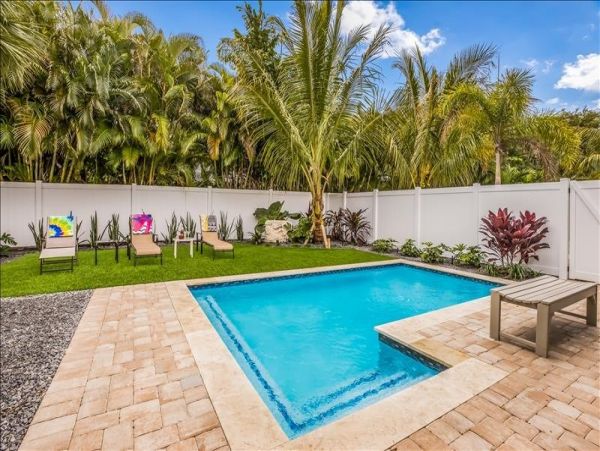 Three Bedroom Home With Private Pool In Anna Maria