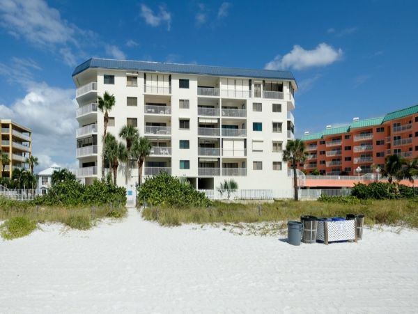 Gulf-Front Indian Shores Vacation Beach Condo 8 Guests