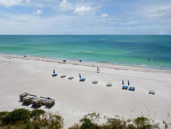 Gulf-Front Indian Shores Vacation Beach Condo 8 Guests