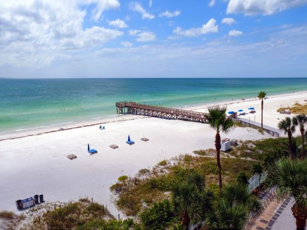 Gulf-Front Indian Shores Vacation Beach Condo 8 Guests