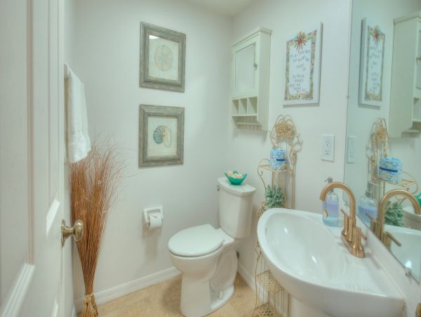 Gulf-Front Indian Shores Vacation Beach Condo 8 Guests