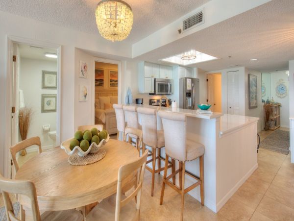 Gulf-Front Indian Shores Vacation Beach Condo 8 Guests