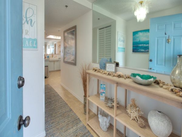 Gulf-Front Indian Shores Vacation Beach Condo 8 Guests