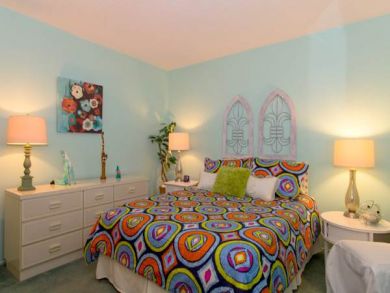 Queen Bedroom