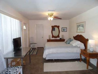 Queen Bed in Second Bedroom
