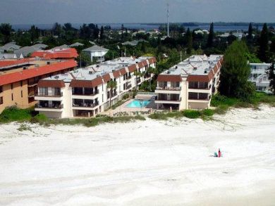 Gulf Front Condo for Rent in Holmes Beach, Florida