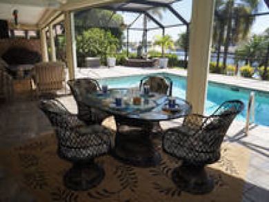 Out Door Pool Patio for Dining
