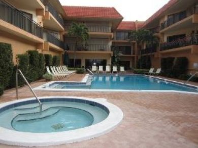 Shared Pool & Spa