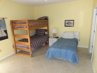 Full Bed & One Set of Bunk Beds in Guest Bedroom