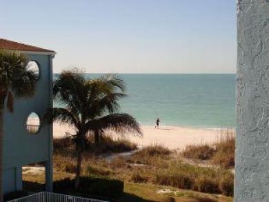 Beach View Rental Condo in Holmes Beach, Florida