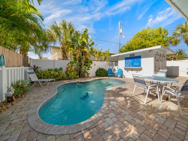 Two Bedroom Old Florida Anna Maria Vacation Cottage