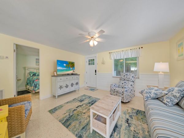 Two Bedroom Old Florida Anna Maria Vacation Cottage