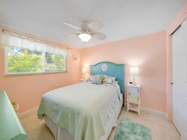 Two Bedroom Old Florida Anna Maria Vacation Cottage
