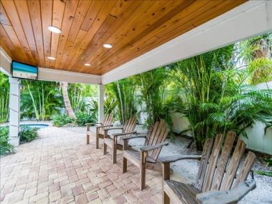 3/2 Bedroom Vacation Cottage with Pool Anna Maria Island