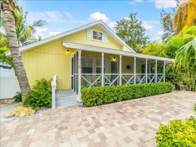 3/2 Bedroom Vacation Cottage with Pool Anna Maria Island