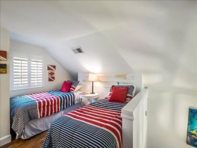 3/2 Bedroom Vacation Cottage with Pool Anna Maria Island
