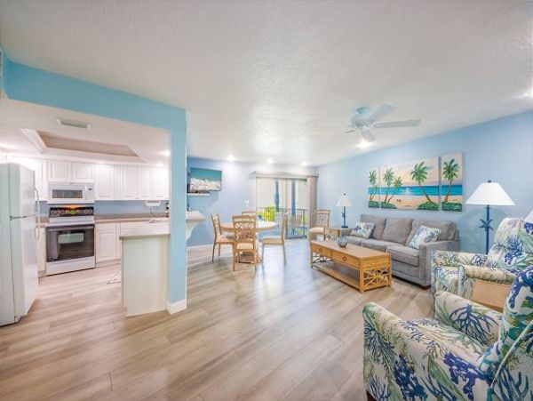 Value Priced Beach Condo on Anna Maria Island