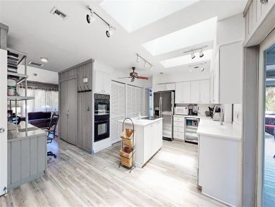 Stunning Sanibel Vacation Rental Sleeps up to 10 Guests