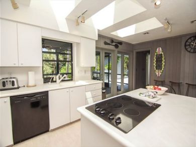 Stunning Sanibel Vacation Rental Sleeps up to 10 Guests