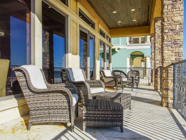 BEACHFRONT Destin Luxury Vacation Rental with Private Pool
